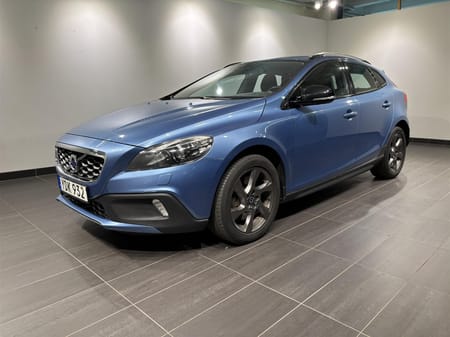 Volvo V40 Cross Country CC D3 Momentum Drag Värmare PDC