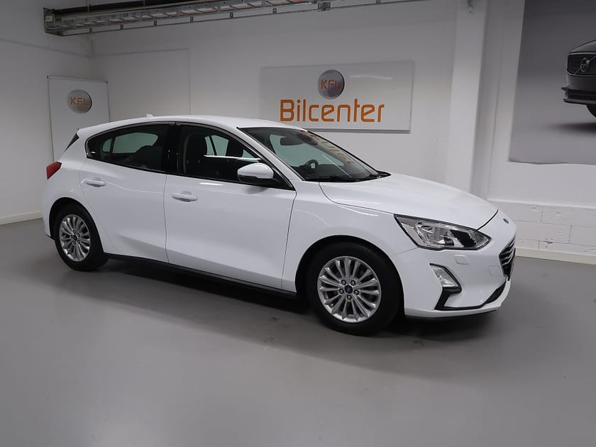 Bild 4 av Ford Focus 1.0 Titanium V-Däck ingår Aut-CarPlay-AdaptivFH-Keyless