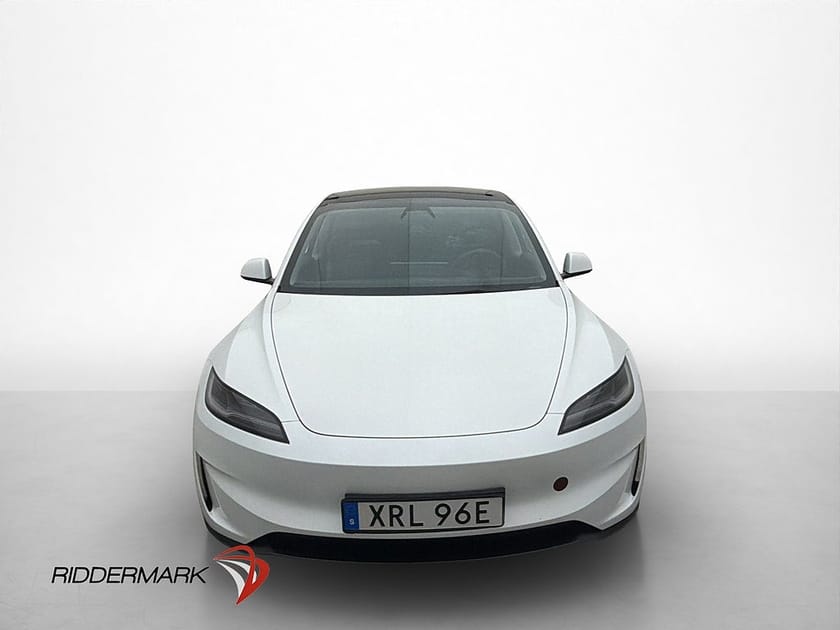 Bild 2 av Tesla Model 3 Performance Autopilot Värmepump MOMS