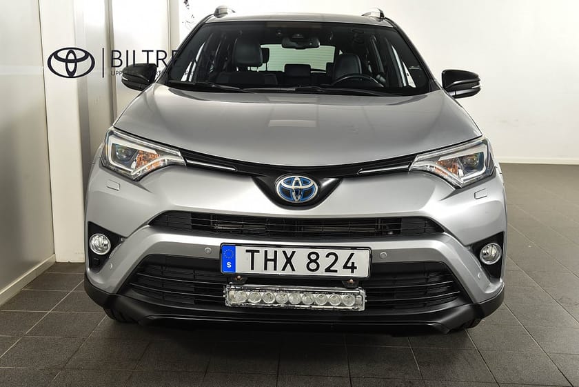 Bild 5 av Toyota RAV4 Hybrid Elhybrid 2.5 AWD X-Edition Drag Backkamera M-värm
