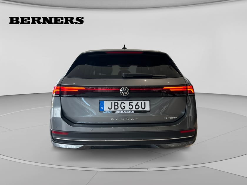 Bild 4 av Volkswagen Passat Variant eHybrid 1.5 TSI OPF DSG  272 hk/Drag/Värmare