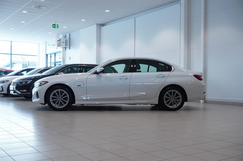 Bild 4 av BMW 330e Sedan