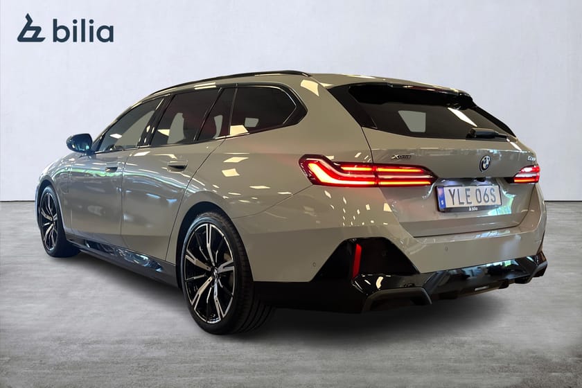 Bild 2 av BMW 530e xDrive Touring xDrive|M sport|Värmare|Drag|B&W ljud|360|SE SPEC