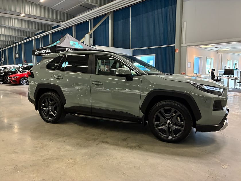 Bild 2 av Toyota RAV4 Hybrid AWD-i E-CVT Adventure Edt |Drag|Skinn|V-hjul