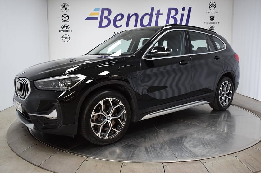 Bild 5 av BMW X1 xDrive25e Laddhybrid  X Line / Navi / Head Up Display