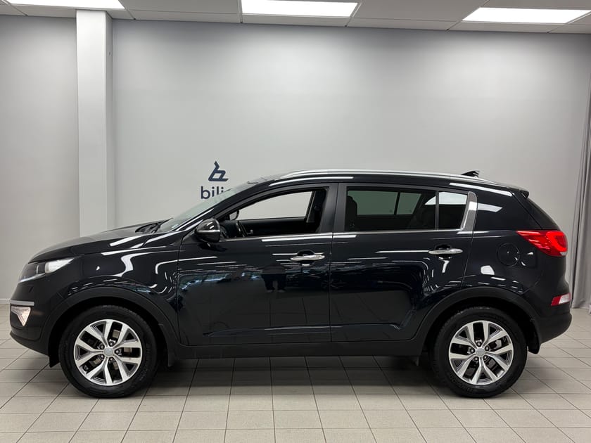 Bild 2 av Kia Sportage 1,7 CRDi Special Edition | Drag | Parkeringskamera bak | Navigator |