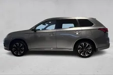 Thumnail bilde 1 av Mitsubishi Outlander PHEV