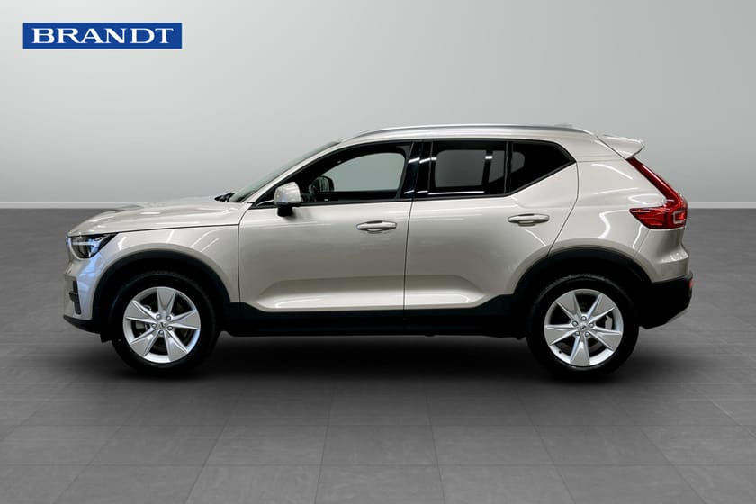 Bild 3 av Volvo XC40 B4 FWD Bensin Core SE II