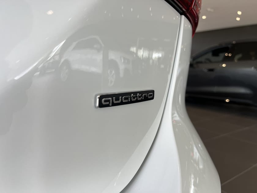 Bild 3 av Audi A5 Avant e-hybrid quattro 299hk S Tronic - Juni Kampanj*