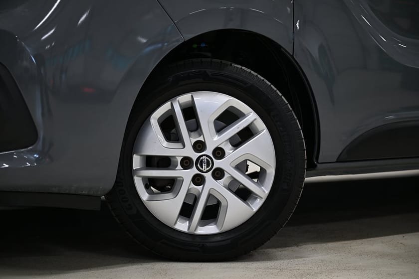 Bild 3 av Nissan NV300 Van dCi 170HK L2 Automat|Dubbelhytt|Inredd|Leasbar|SeUtr!!