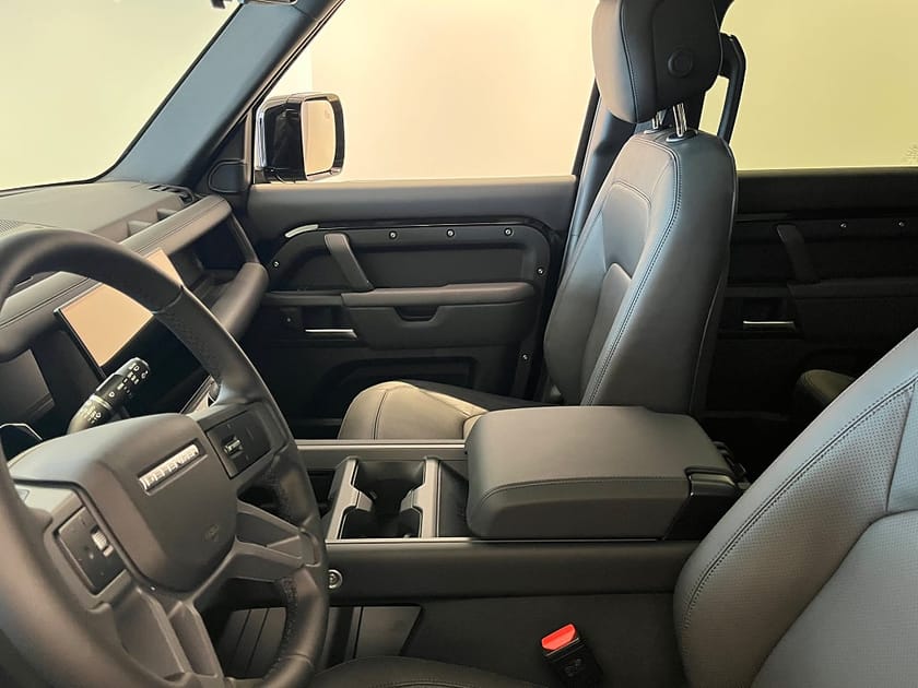 Bild 5 av Land Rover Defender P300e PHEV 110 X-Dynamic HSE