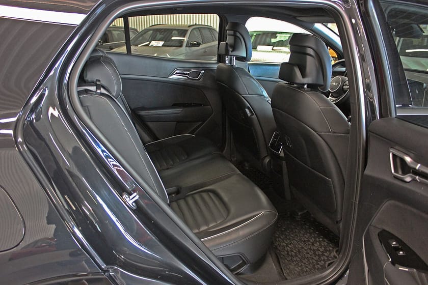Bild 4 av Kia Sportage PHEV GT-Line Pano Skinn H/K Drag 360°
