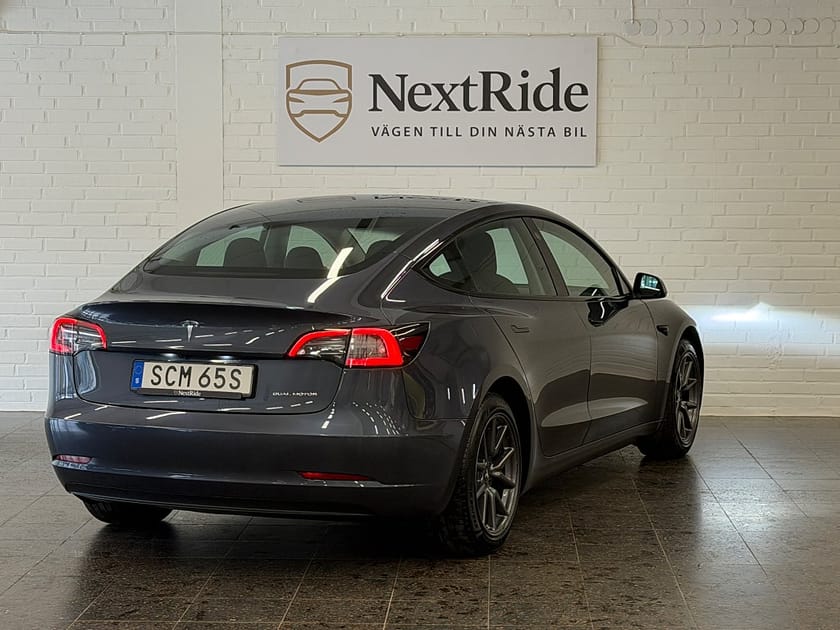 Bild 4 av Tesla Model 3 Long Range AWD Euro 6 | 440 hk | Panorama| SoV-hjul