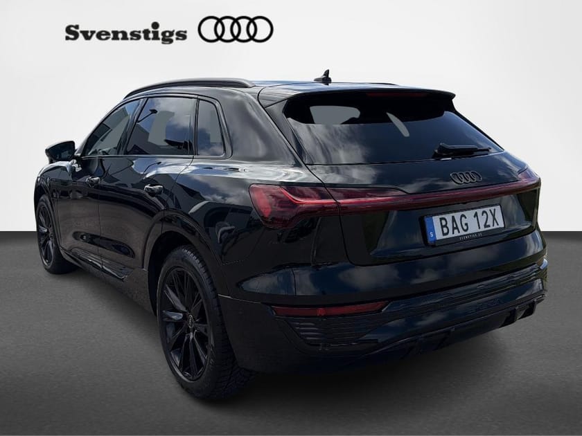 Bild 5 av Audi Q8 55 e-tron quattro S LINE 300,00 KW