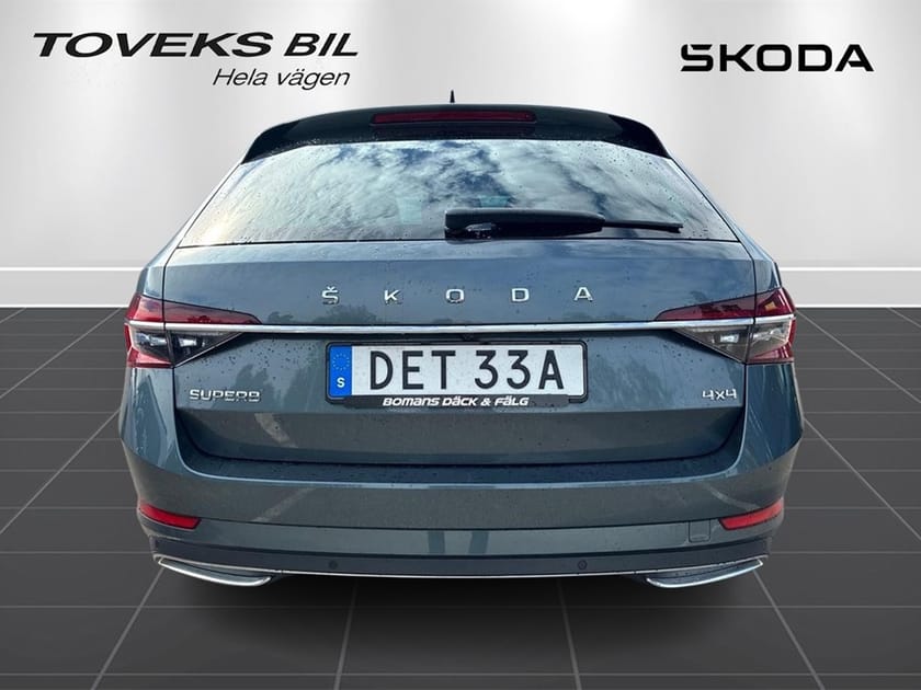 Bild 2 av Škoda Superb Kombi L&K 2,0 TDI 190 DSG 4X4 L&K