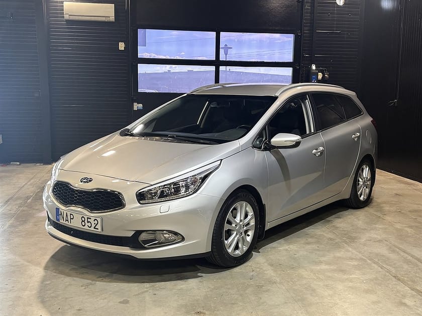 Bild 3 av Kia cee'd_sw cee´d_sw 1.6 CRDi (128hk) Låga mil!