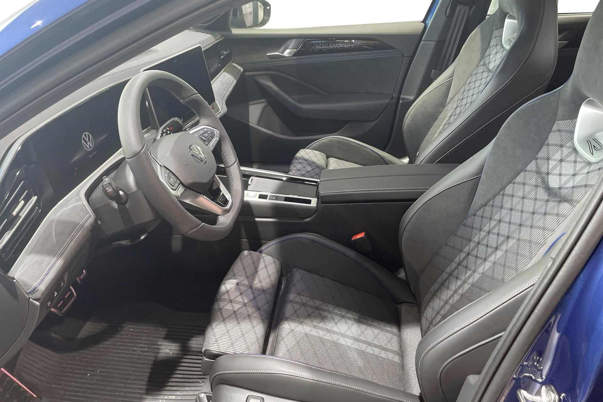 Volkswagen Passat 2026, bild 4/8