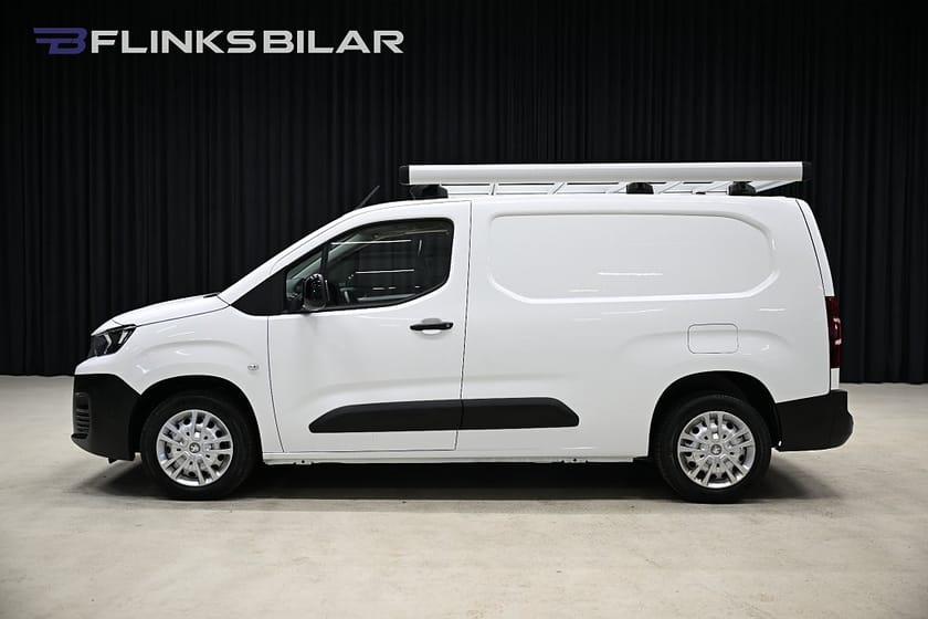 Bild 2 av Peugeot Partner Utökad Last 130HK L2|Automat|V-Inredd|Drag|Värmare|EnÄgarea|Leasbar