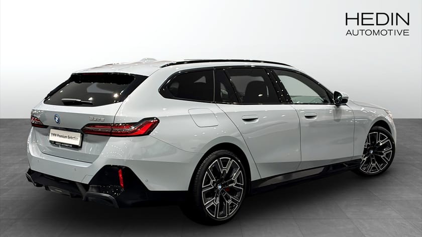 Bild 2 av BMW 530e xDrive Touring M sport PRO Drag HuD M Sport Pro, Innovation, Travel