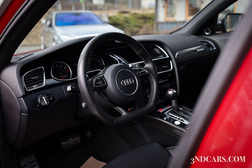 Bild 3 av Audi RS 4 Avant RS4 4.2 FSI V8 Q S Tronic PANORAMA M-VÄRMARE B&O LJUD