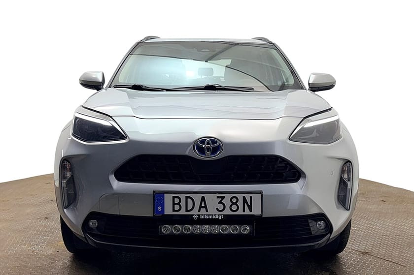 Bild 3 av Toyota Yaris Cross Hybrid AWD-i Kamera Rattvärme MOMS 116hk