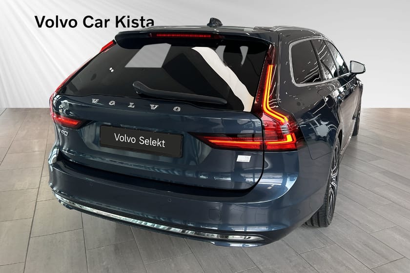 Bild 5 av Volvo V90 Recharge T6 Core Edition Läder B-Kamera Drag