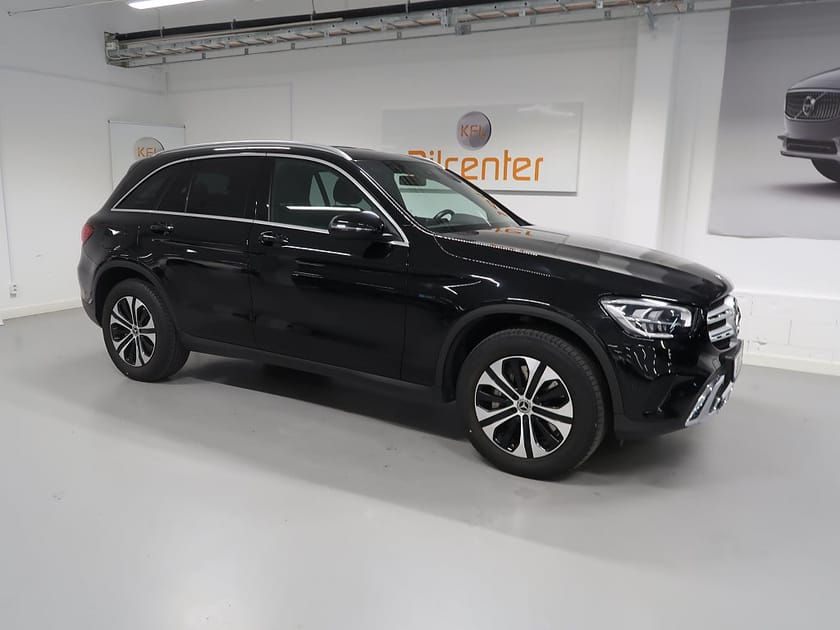 Bild 4 av Mercedes-Benz GLC 300 de 4MATIC EQ Power V-Däck ingår Drag-Navi-Kamera-BT