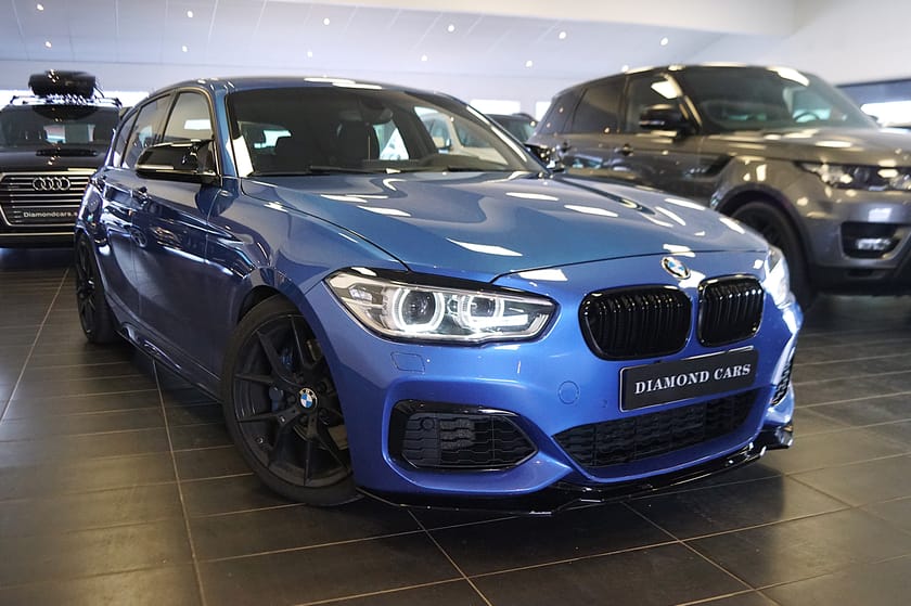 Bild 2 av BMW M140i 5-dörrars Milltek CarPlay Navi