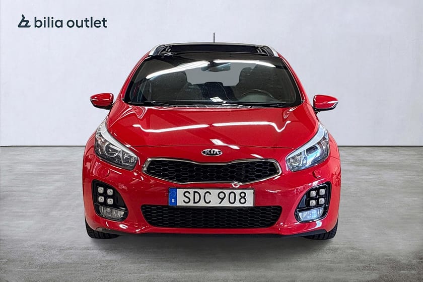 Bild 2 av Kia cee'd_sw sw 1.6 CRDi DCT GT-Line 136hk Panorama Navi Carplay