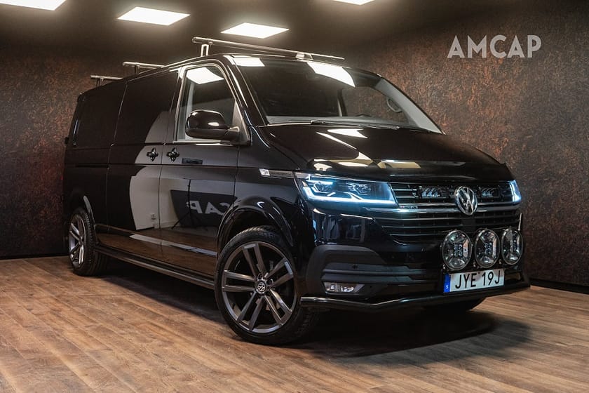 Bild 1 av Volkswagen Transporter 2.0 TDI 4M Lång | MOMS | Sweden Rock Edt. | 3355 kr/mån