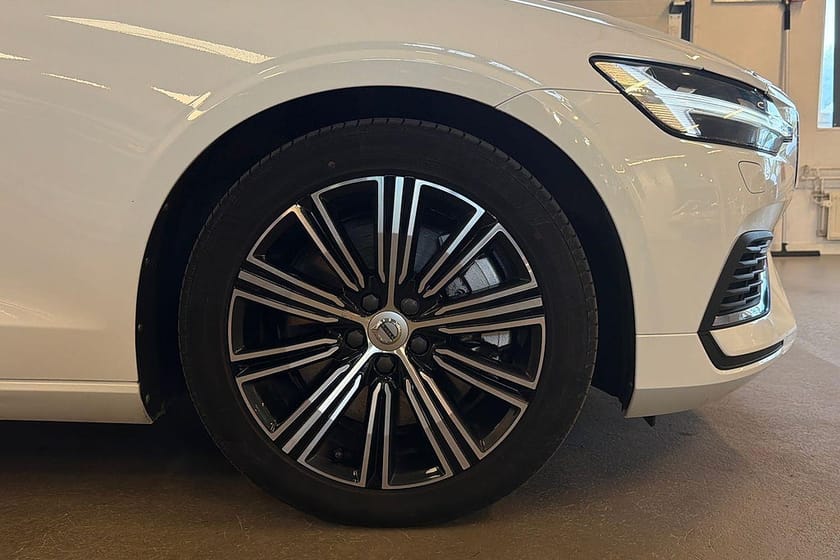 Bild 5 av Volvo V60 Plug-in T6 AWD Inscription B-kam VOCKeyless