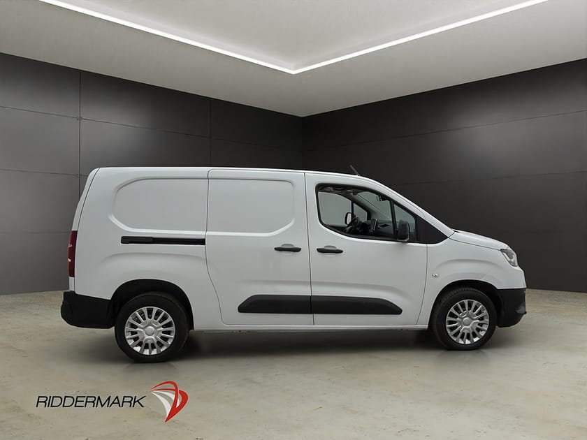 Bild 2 av Toyota ProAce City proace-city L2 Värmare B-Kamera 2xDörrar CARPLAY Moms