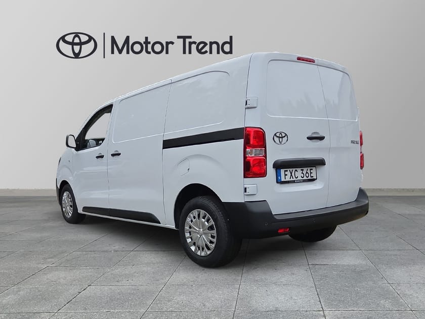 Bild 2 av Toyota Proace L2 MEDIUM 2,2D 150 HK AUTO COMFORT 2 DÖRRAR