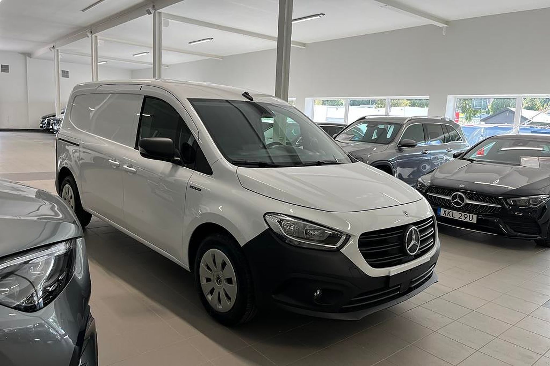 Mercedes-Benz eCitan 112 Skåp L2 2026, kuva 3/15