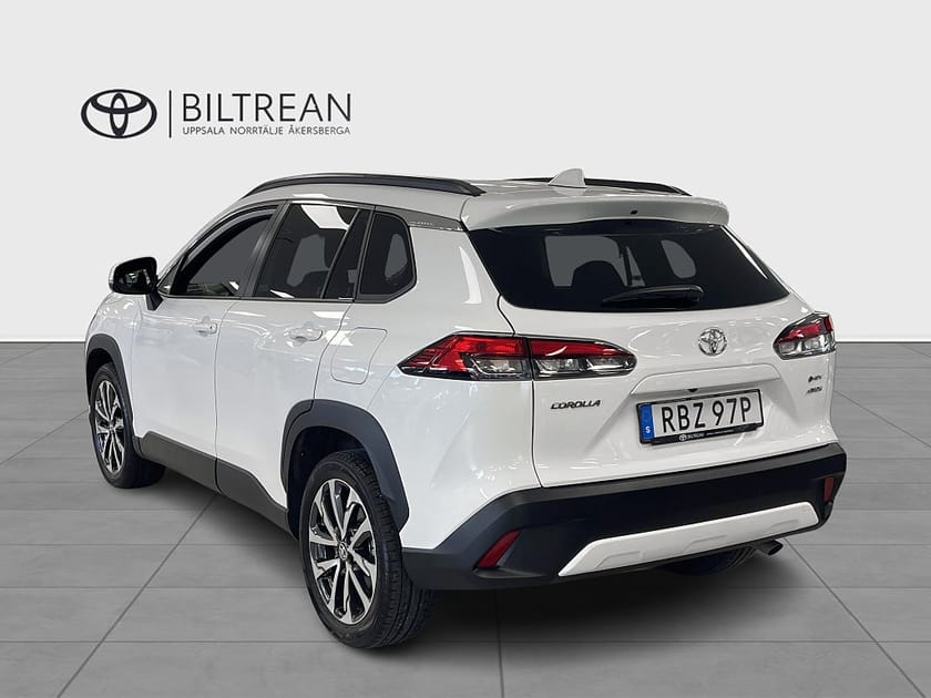 Bild 2 av Toyota Corolla Cross Hybrid AWD-i 2.0 AWD Style CVT  V-hjul ingår!