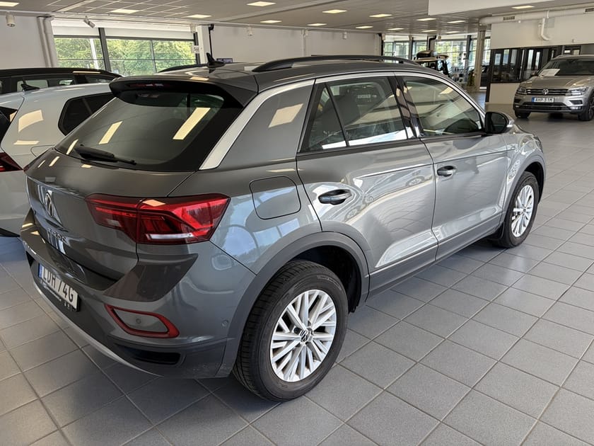 Bild 5 av Volkswagen T-Roc PB   1.5 TSI 150 HK 7 VXL DSG //Dragkrok//Kamera//