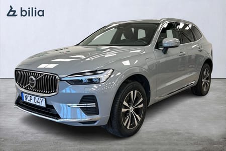 Volvo XC60 Recharge T6 II Core Edition Motorstolspkt Pano