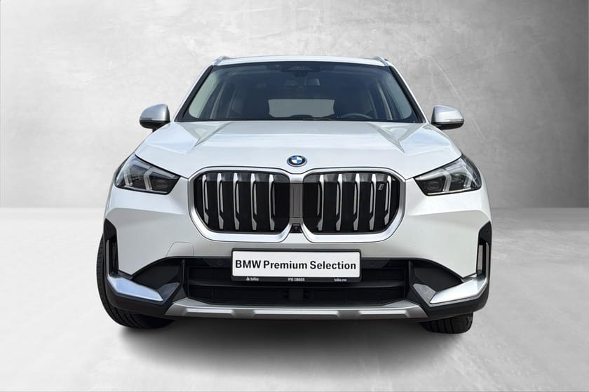 Bilde 3 av BMW iX1 xDrive30 xLine, HUD, Harman, El seter, Sportseter, Krok, LED ++