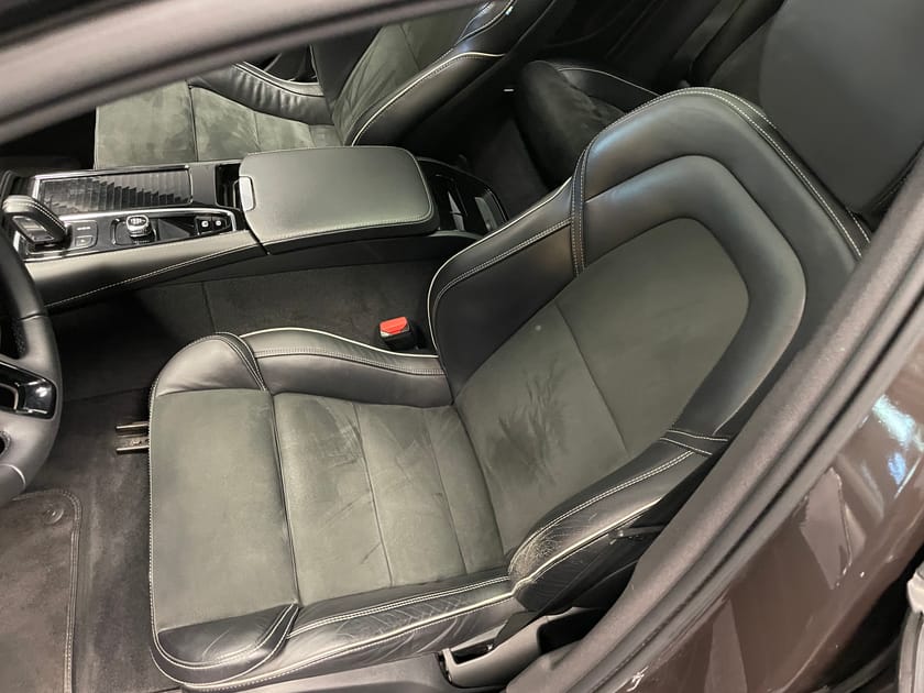 Bild 4 av Volvo V90 Recharge T8 R-Design Pro Edition