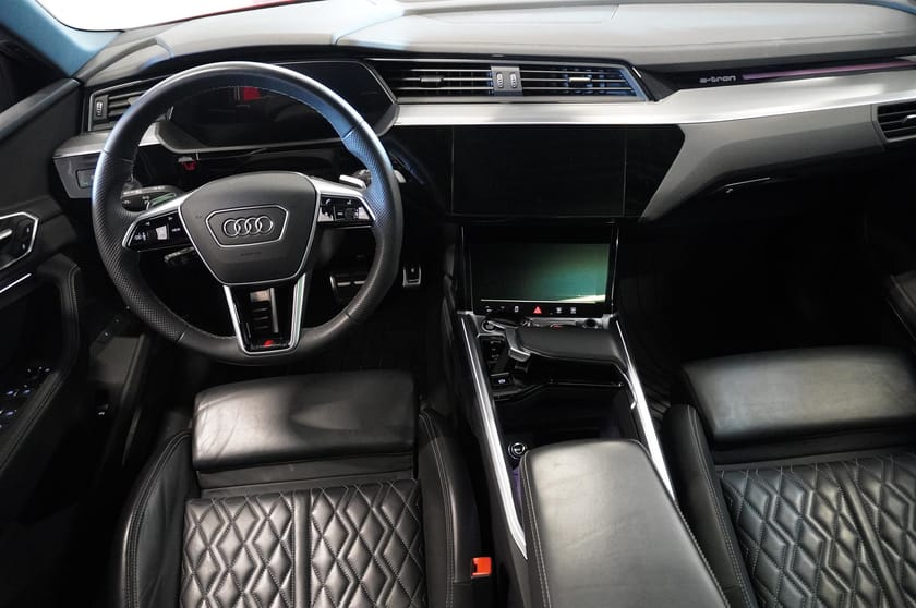 Bild 2 av Audi Q8 Sportback 55 e-tron quattro Moms S-Line Pano B O Sportstol 22