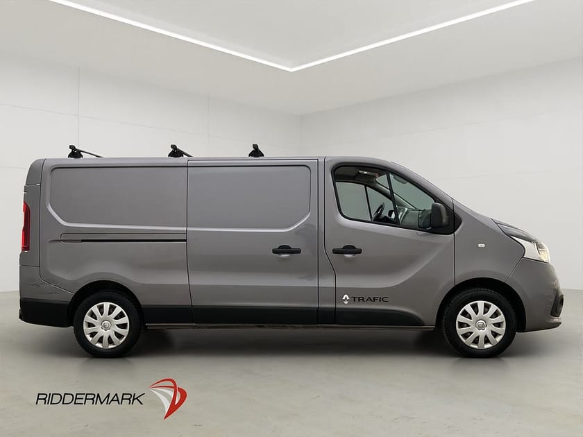 Bild 2 av Renault Trafic Skåpbil L2 1.6dCi Värmare PDC Dragkrok 2xDörr 1-Ägare