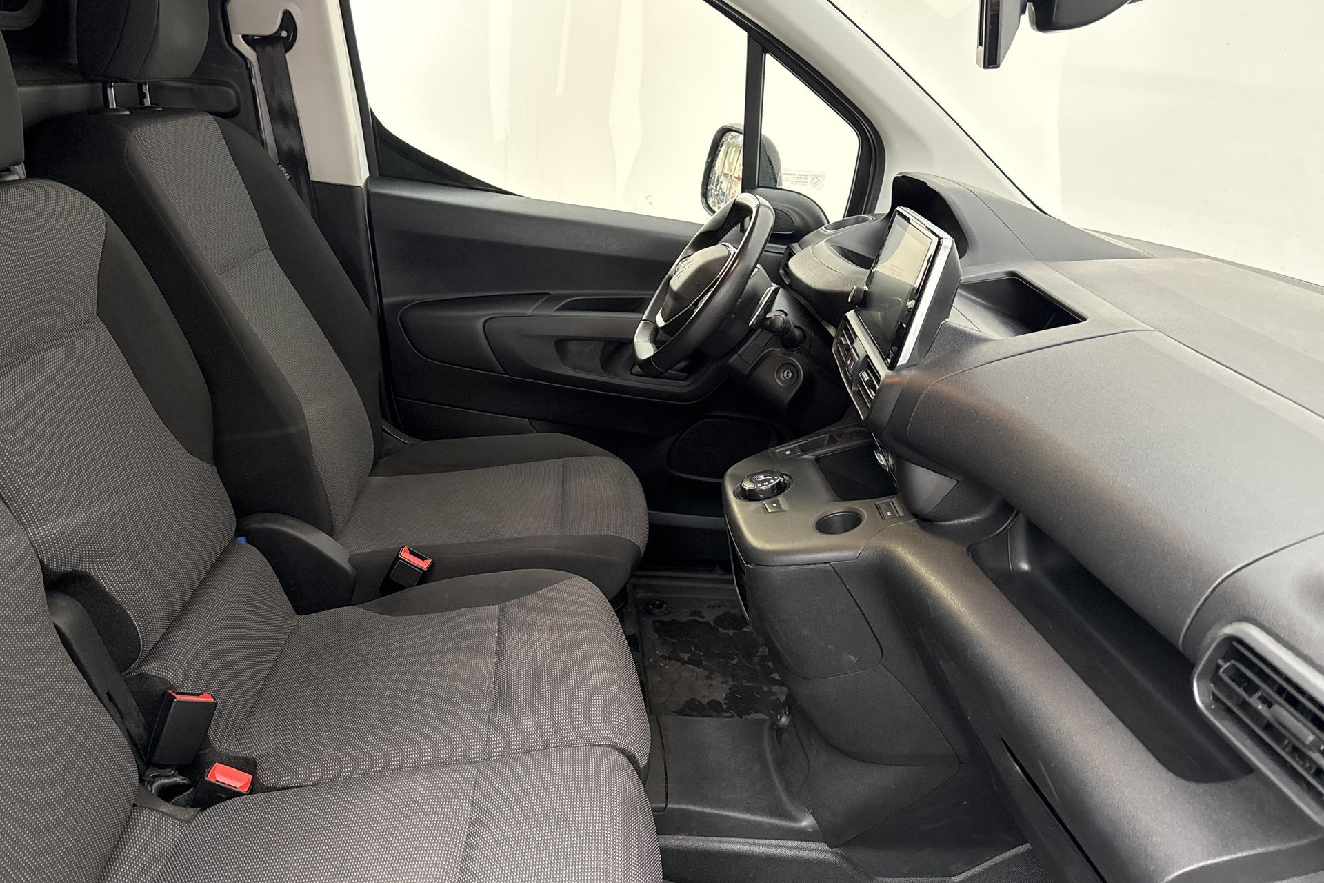 Peugeot Partner 2022, bild 7/10