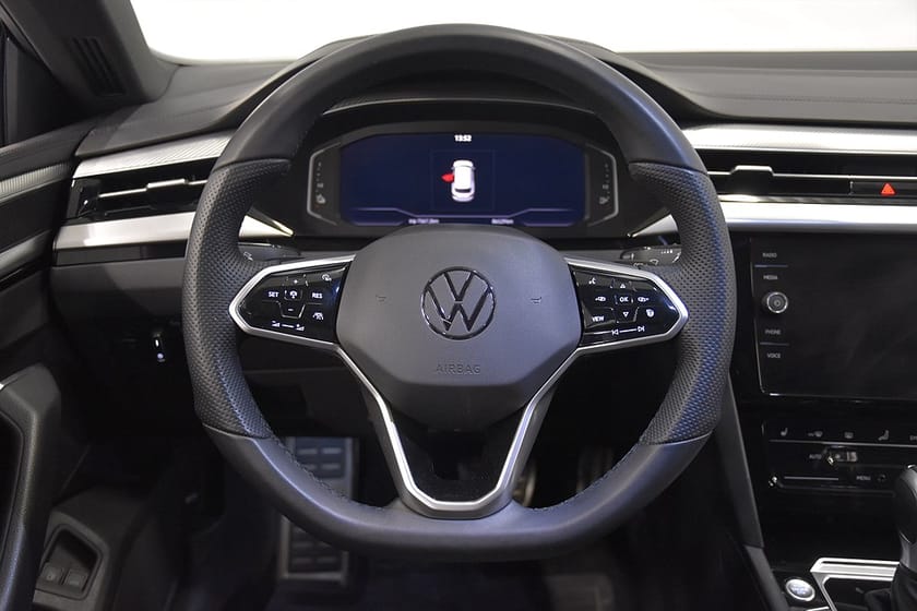 Bild 2 av Volkswagen Arteon eHybrid Shooting Brake 1.4 TSI R-Line Drag B-Värm Rattv Navi 218hk