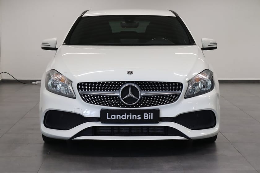 Bild 2 av Mercedes-Benz A 180 AMG Line exteriör