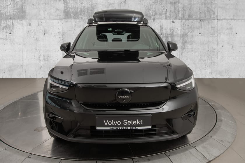 Bilde 2 av Volvo EX40 Twin Motor Performance ULTRA Black edition SKIBOKS/KROK/PIXEL++