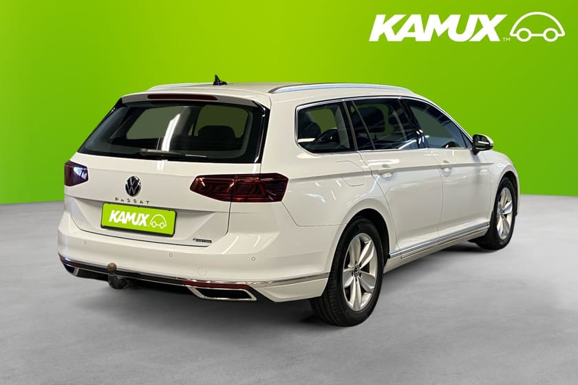 Bild 4 av Volkswagen Passat Sportscombi SC 2.0 TDI Executive Business GT 200hk LED-Matrix Backkamera Drag