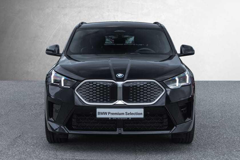 Bilde 4 av BMW iX2 xDrive30 Fully Charged M-Sport Krok A.Cruise HUD H/K