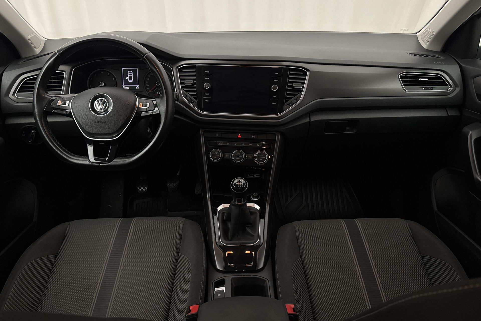 Volkswagen T-Roc 1.0 TSI 2018, kuva 7/10