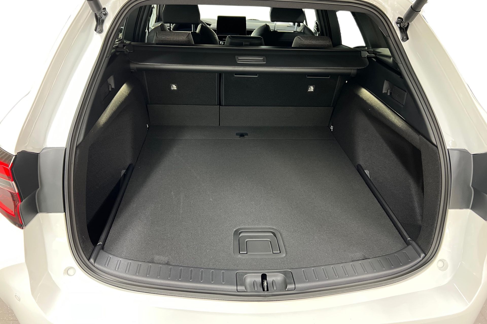 Toyota Corolla 2025, bild 4/10
