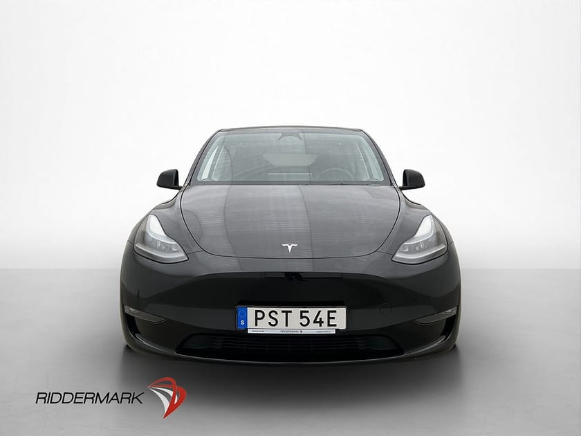 Bild 3 av Tesla Model Y Long Range AWD Värmepump Drag Autopilot MOMS